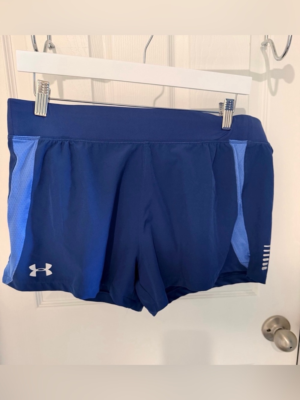 Under Armour Navy and Light Blue Women's Athletic Shorts EUC - Picture 2 of 6